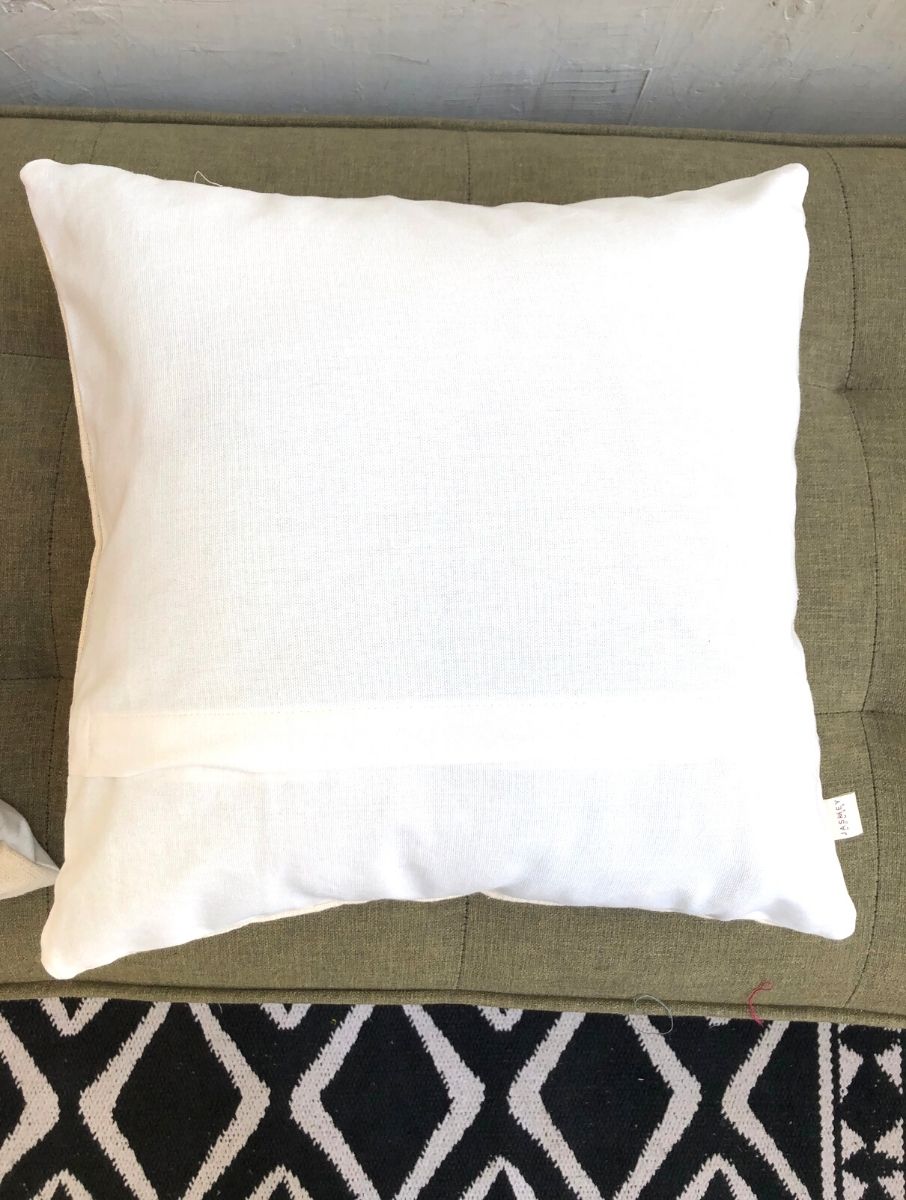 Embroidered Cushion Cover - Daisy White - jasmeyhomes