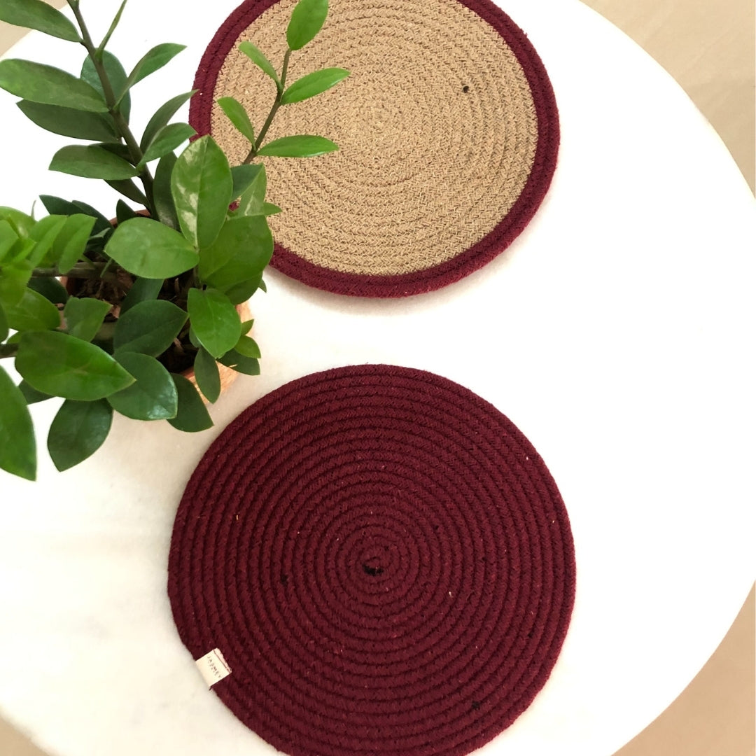 JASMEY HOMES Two-Sided Cotton Tablemats/Placemats Heat Resistant Dining Table Place Mats for Kitchen Coffee Table Wedding Party (12 inches / 30 cm Round) Maroon, Set of 2 - jasmeyhomes